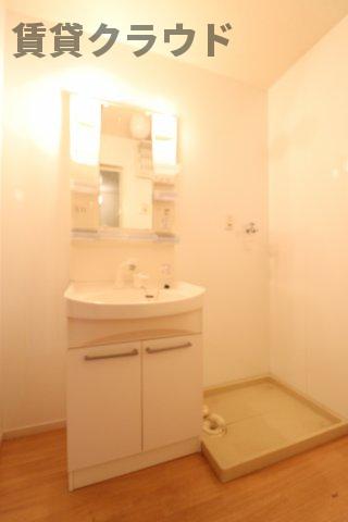 洗面設備　忙しい朝には欠かせない洗面所です