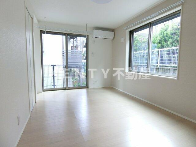 居室・リビング　ゆったりとした居間です