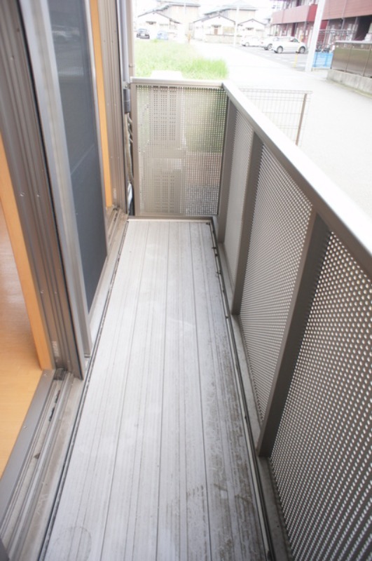 バルコニー　図面と現状に相違がある場合には現状を優先