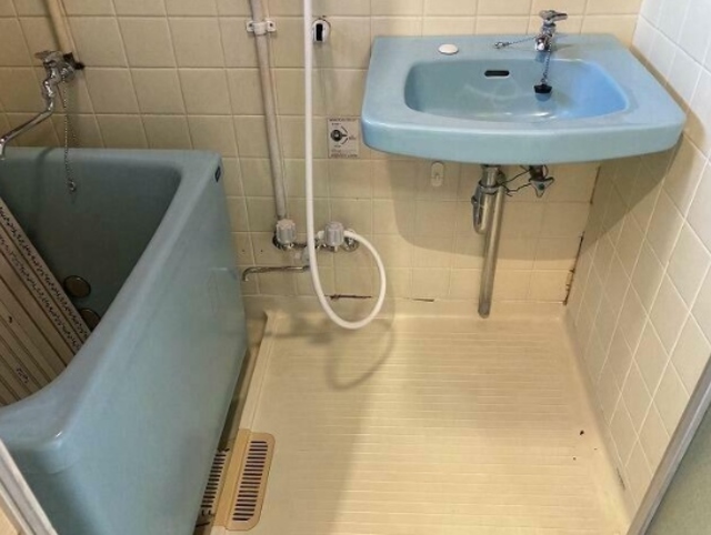 バス・シャワールーム