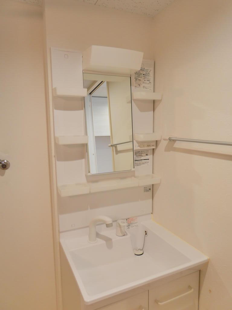 洗面設備　シャンプードレッサー付き