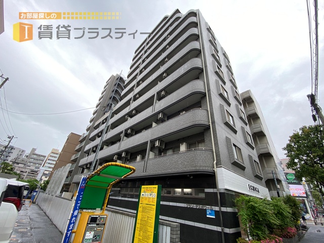 建物外観　ほぼステーションフロント。安心のかっちりマンション。