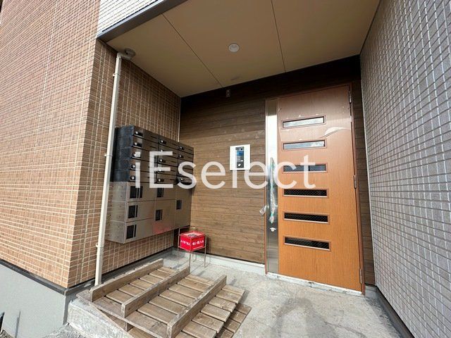 エントランス　安心のオートロック完備