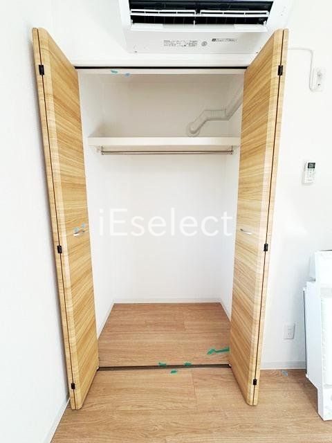 収納　長いコートもかけられるクローゼット