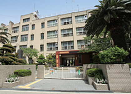 小学校　日吉小学校（小学校）まで130m