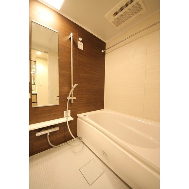 バス・シャワールーム　当社提携物件の為、どこよりも安く早く安心してご契約出来ます。