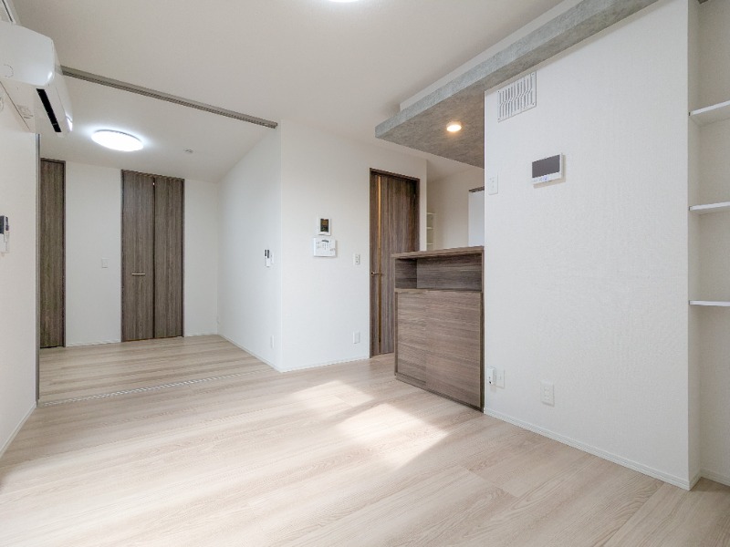 居室・リビング　図面と現状に相違がある場合には現状を優先