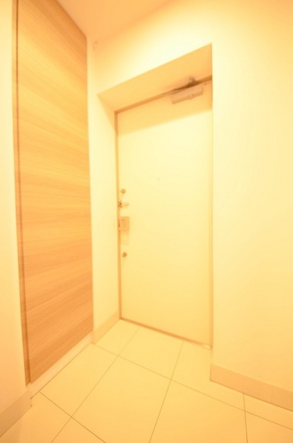 玄関　弊社は都内全域の物件をご紹介可能です！