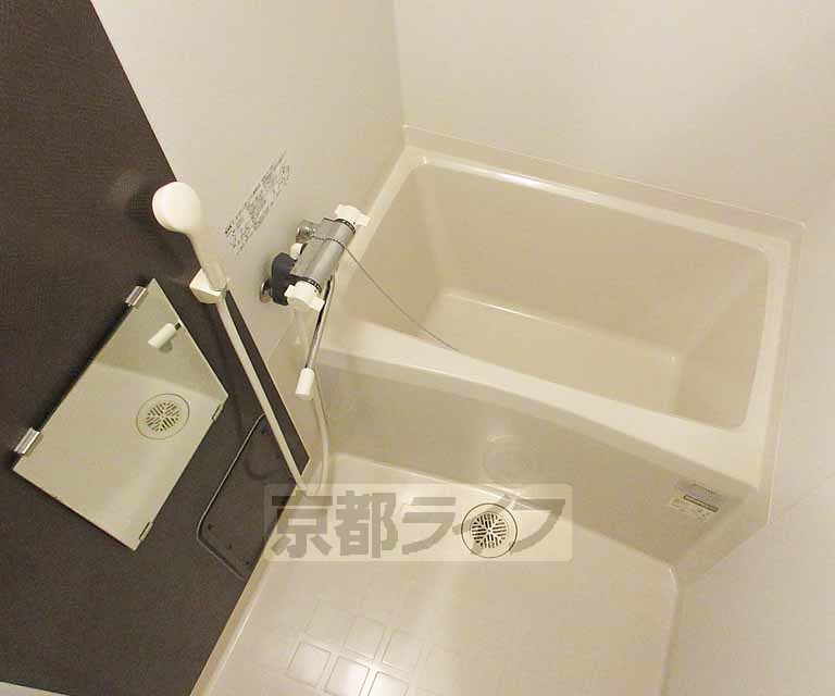 バス・シャワールーム　リラックスできるバスルーム・