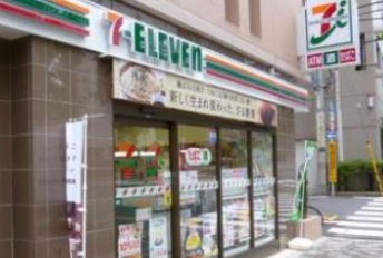 コンビニ　セブンイレブン新宿山吹町店（コンビニ）まで119m