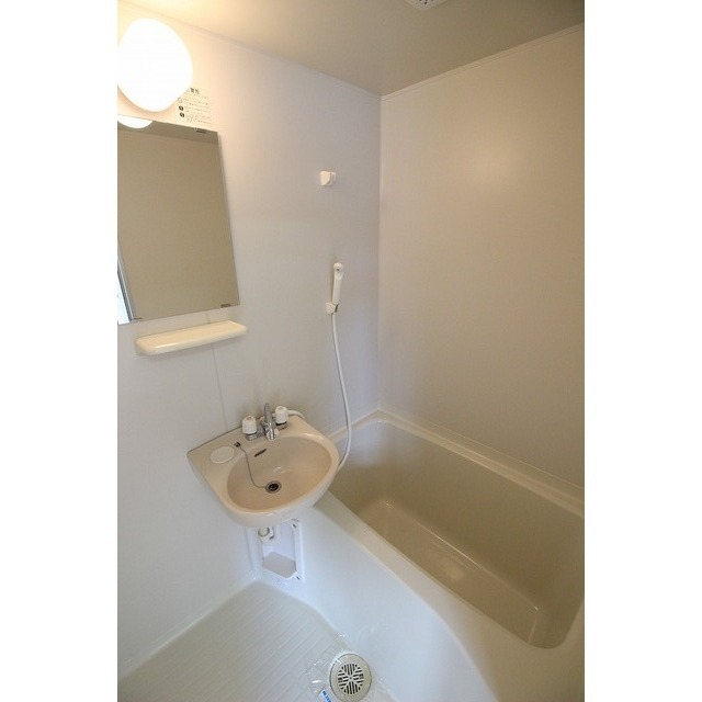 バス・シャワールーム　洗面と一緒