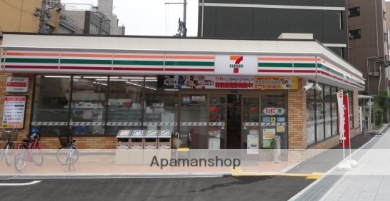コンビニ　セブンイレブン（コンビニ）まで157m