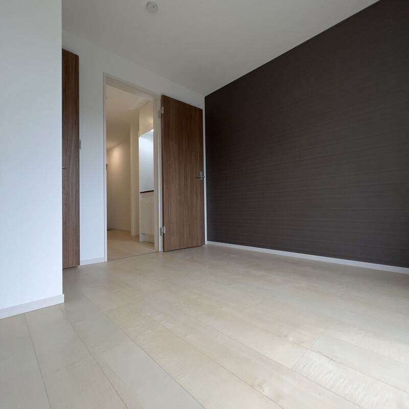 居室・リビング　別部屋参考写真となります