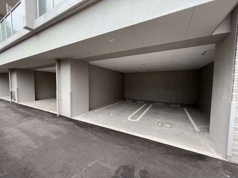 駐車場　★見学予約受付中★