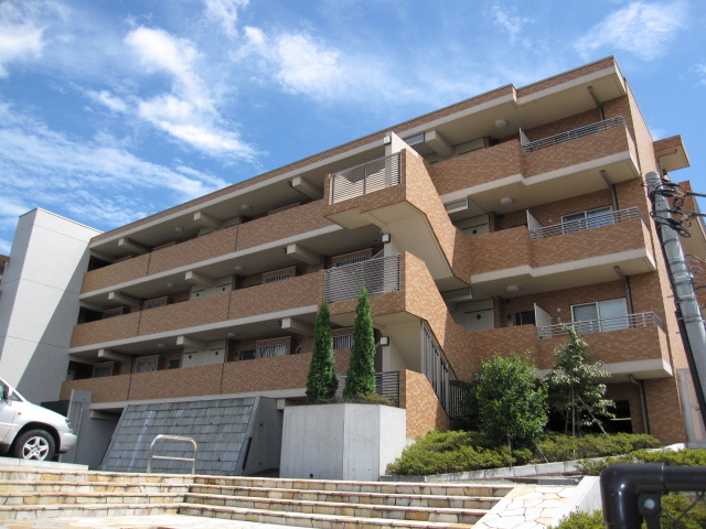 建物外観　☆重厚感のある外装です☆