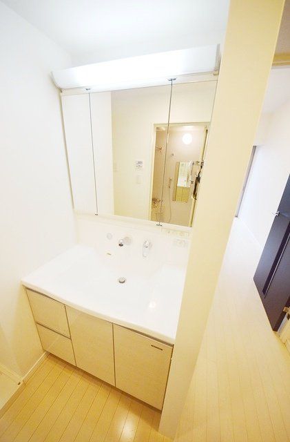 洗面設備　お部屋探しは株式会社　タウンハウジング　までお気軽にお問合…