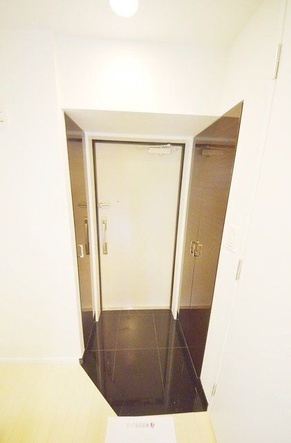 玄関　お部屋探しは株式会社　タウンハウジング　までお気軽にお問合…