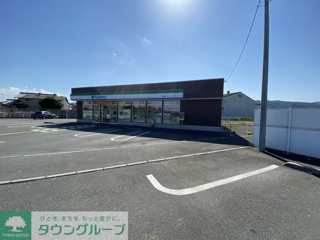 コンビニ　ファミリーマート寄居店（コンビニ）まで3490m