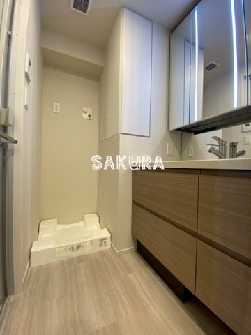 洗面設備　身支度に欠かせない独立洗面台♪