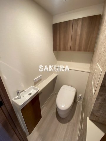 トイレ　嬉しい温水洗浄便座♪