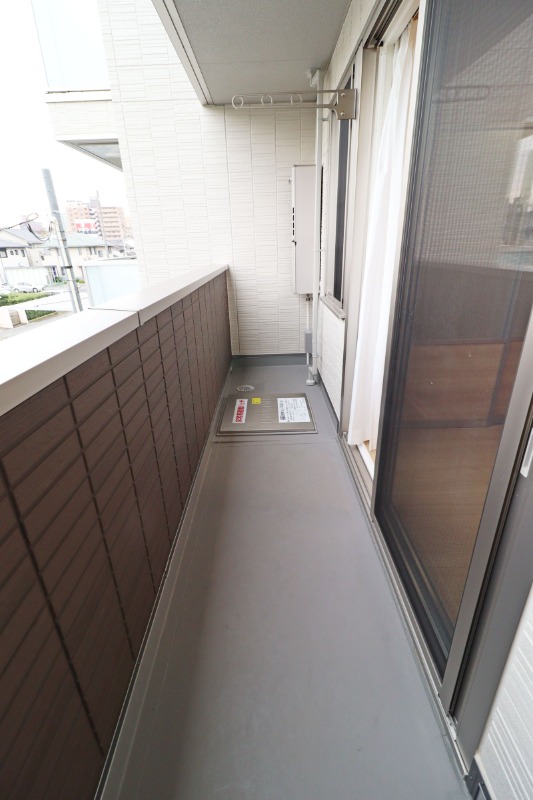 バルコニー　図面と現状に相違がある場合には現状を優先