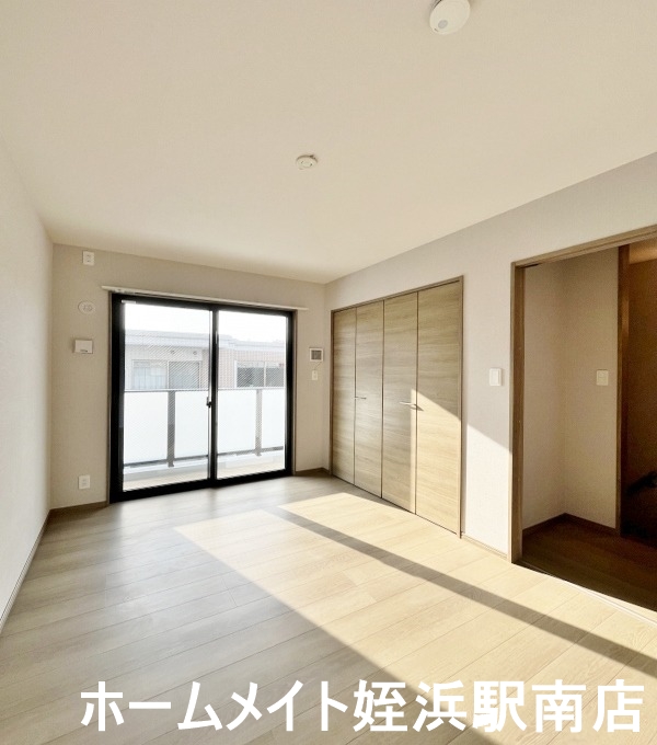 その他　★振り分け間取りの３LDK★