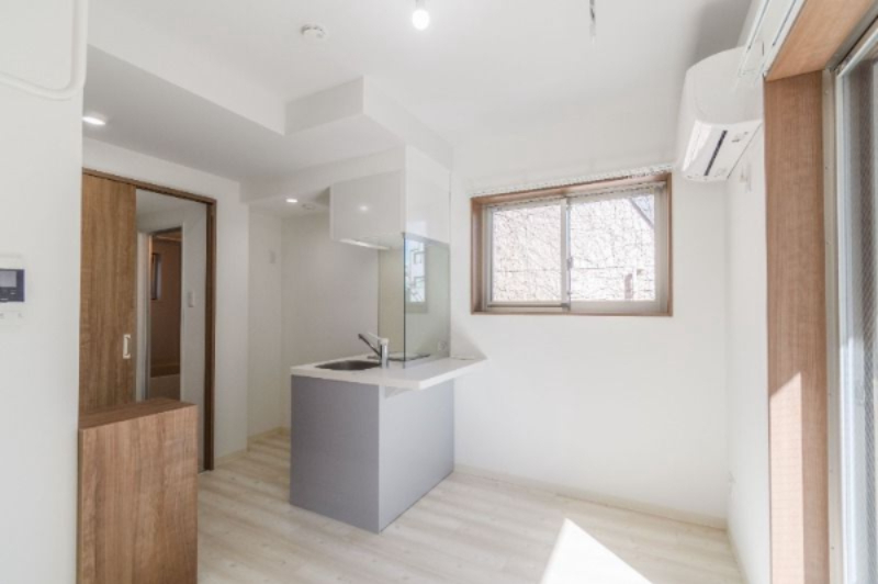 居室・リビング　☆明るい洋室☆