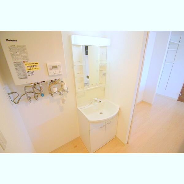 洗面設備　シャンプードレッサーあります☆