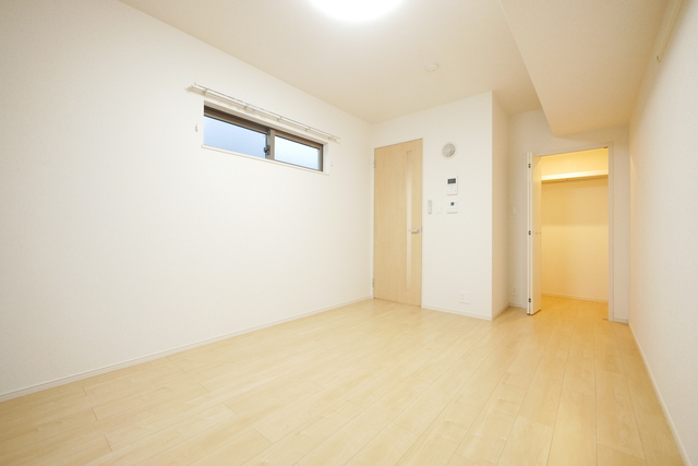 その他部屋・スペース　★フローリングの綺麗な洋室です★