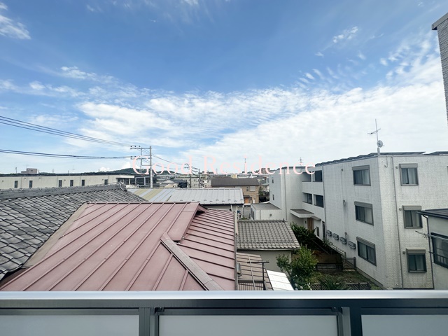 バルコニー　【女性のお一人暮らしでも安心のセキュリティ♪】