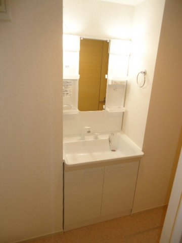 洗面設備　忙しい朝には欠かせない洗面所です