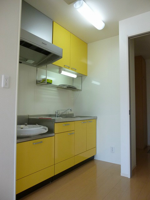 キッチン　写真は202号室です。（参考）