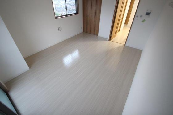 居室・リビング　※別部屋の写真です