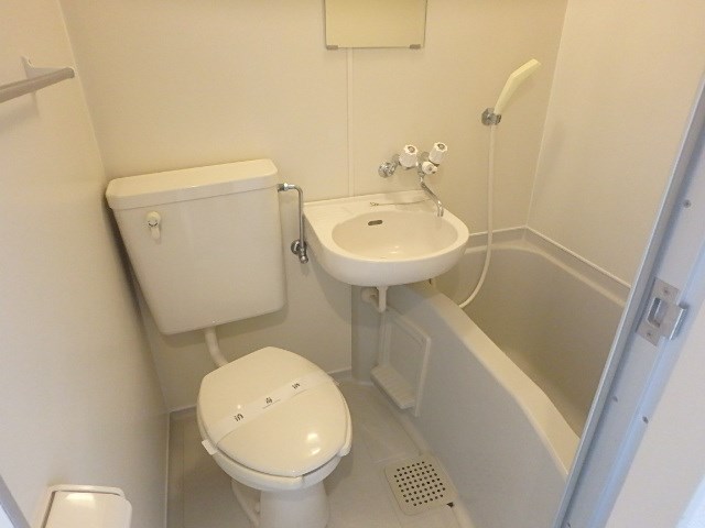 バス・シャワールーム　同仕様参考写真