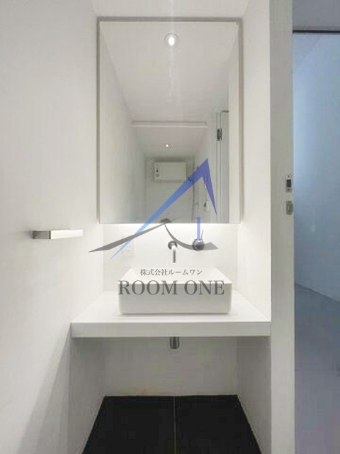 洗面設備　洗面台です。