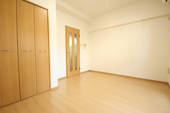 居室・リビング　※別部屋の写真です