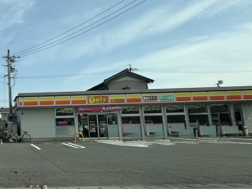 コンビニ　デイリーヤマザキ甚目寺森店（コンビニ）まで179m