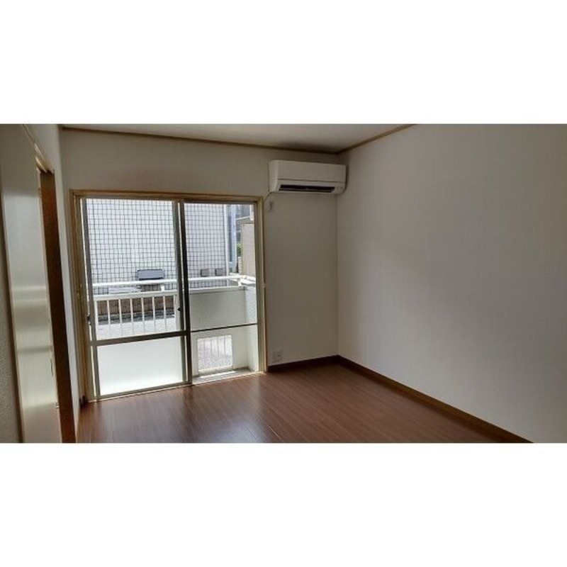 居室・リビング　図面と現状に相違がある場合には現状を優先