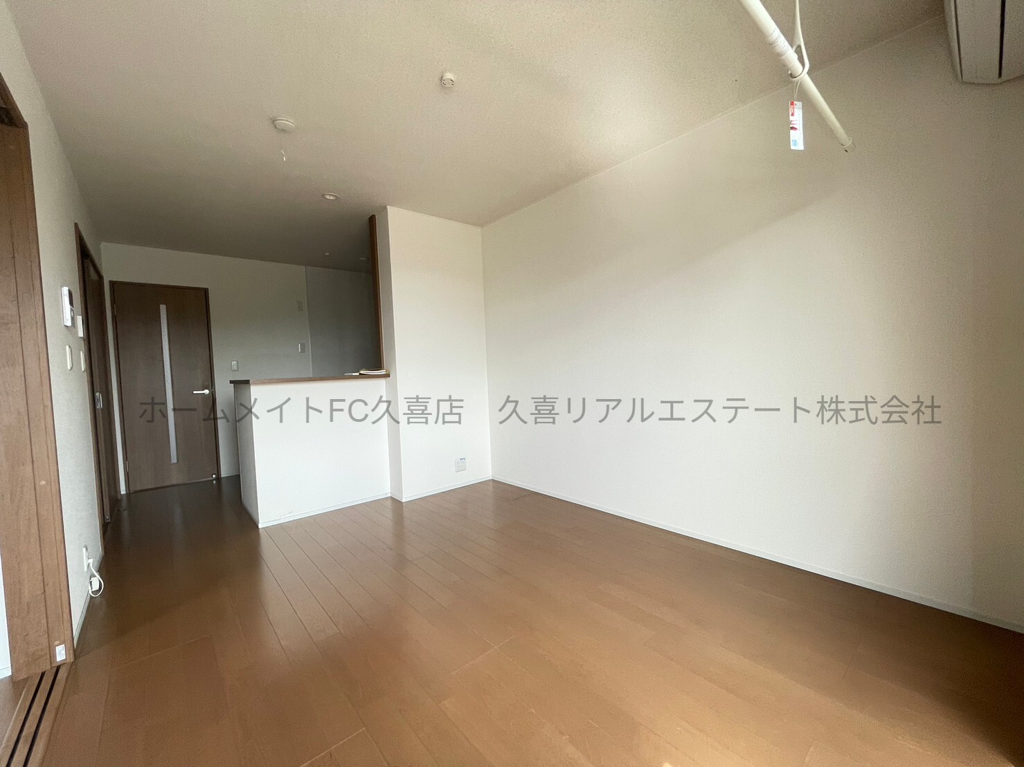 居室・リビング　同建物別号室