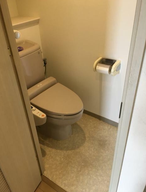 トイレ　※こちらの写真は他部屋参考写真です