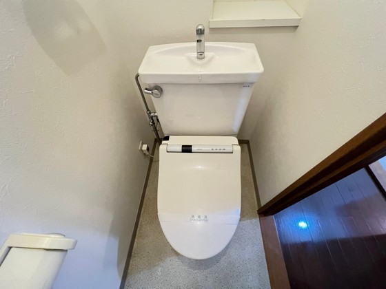 トイレ　※別部屋の写真です