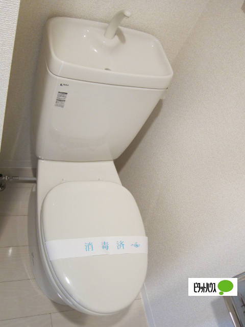 トイレ　別部屋写真です