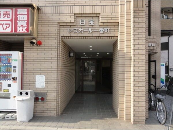 エントランス　名古屋で一番初期費用の安い賃貸専門の不動産会社です(^^)