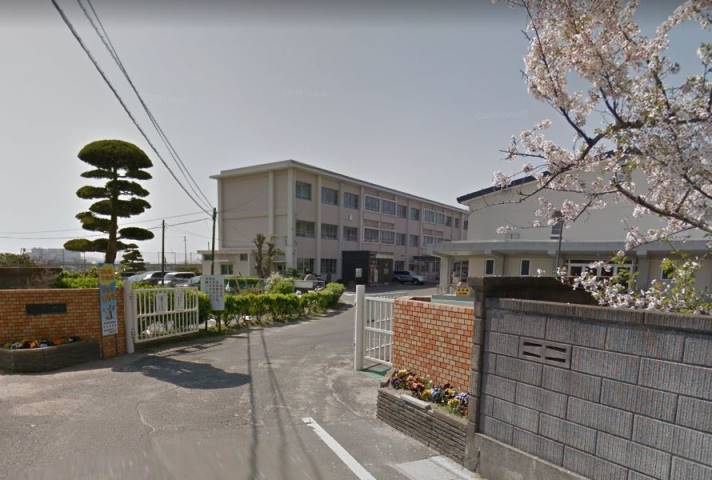 小学校　原小学校（小学校）まで728m