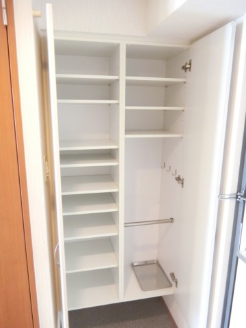 玄関　シューズBOX