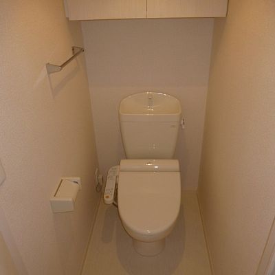 トイレ　※写真は他号室を含む為現状優先とさせて頂きます