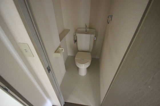 トイレ　※別部屋の写真です