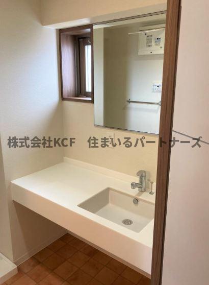 洗面設備　脱衣スペースもあります