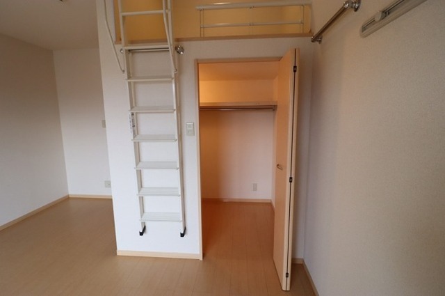 収納　ウォークインクローゼット
