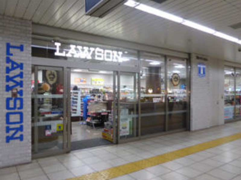 コンビニ　ローソン新富町メトロピア店（コンビニ）まで100m